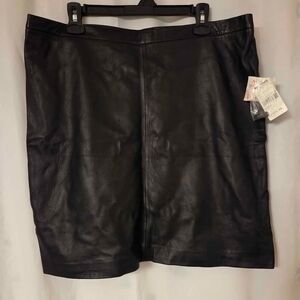 Wilsons Leather Elegant Black Skirt Size 18